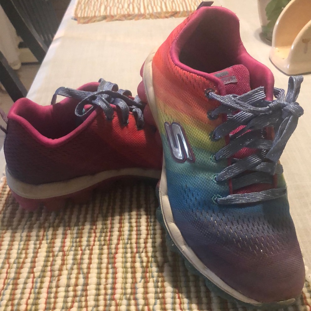Girls rainbow Skechers sneakers size 5 - Picture 3 of 6